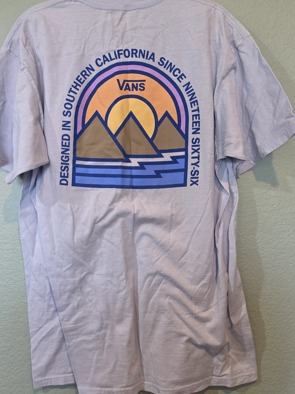 Vans Off The Wall Designed In Southern California Mountain Graphic T-Shirt Large